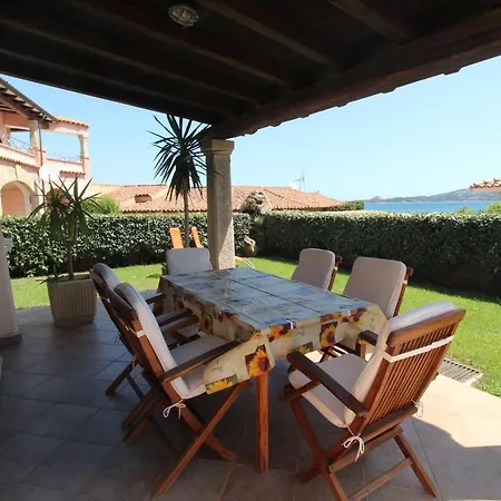 Rosa Fronte Mare Villa